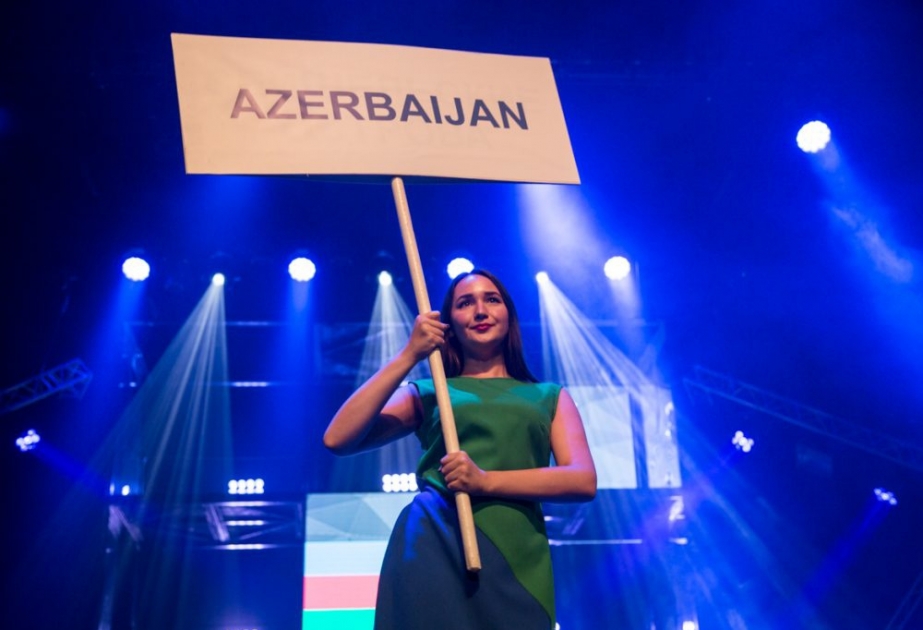 Азербайджанские шахматисты стартовали с побед в чемпионате мира