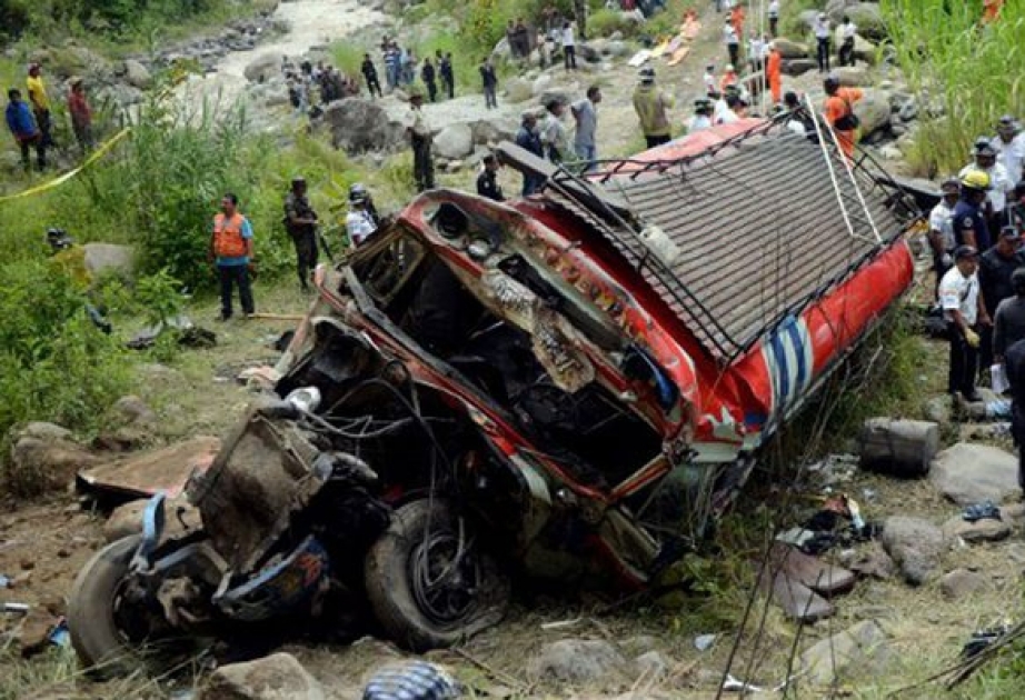 Bus stürzte in Schlucht: 19 Tote in Indien