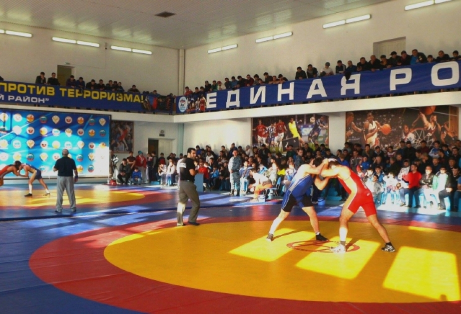 Azerbaijani freestyle wrestlers bring four medals from Dagestan