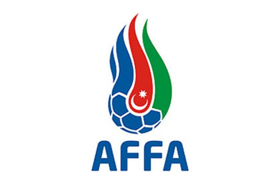 Главный тренер сборной Азербайджана по футболу назвал состав на отборочный матч чемпионата мира-2018 с Северной Ирландией
