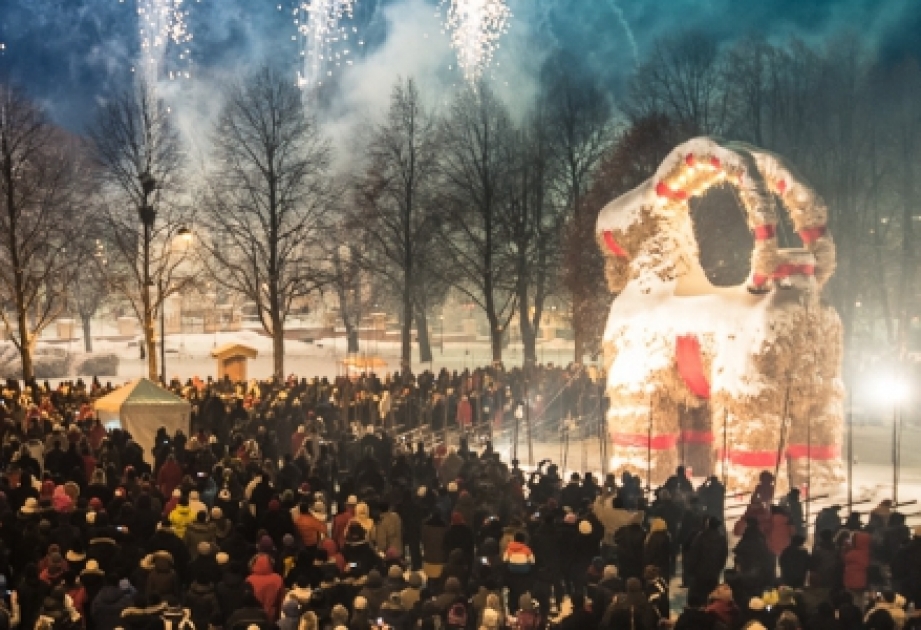 В Швеции в очередной раз подожгли рождественский городской атрибут