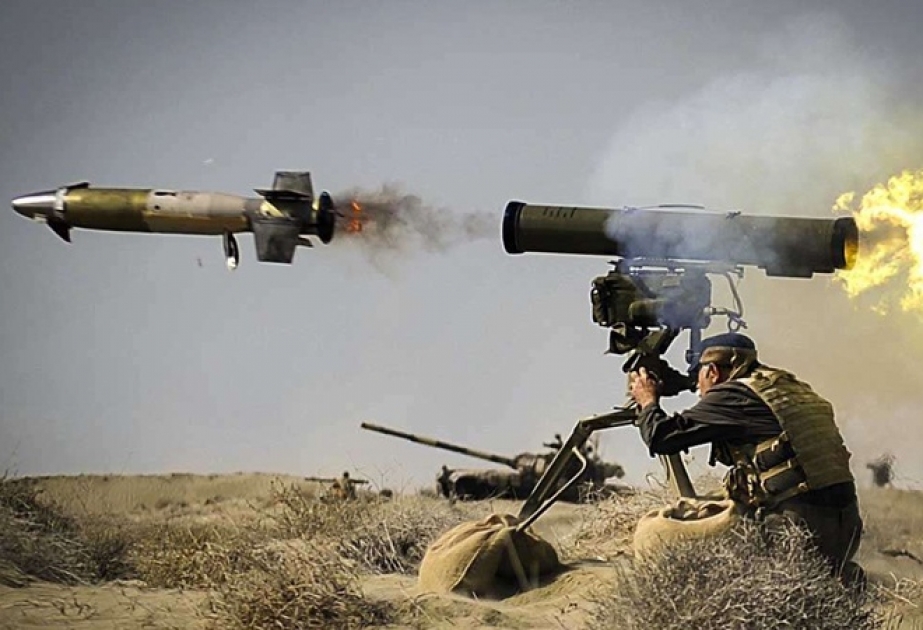 İran ordusu yeni silahını sınaqdan keçirib