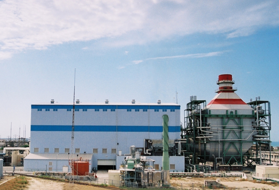 اذر اينيرجي تعلن حجم إنتاج الطاقة في محطة 
