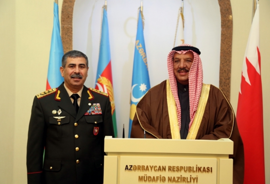 讨论阿塞拜疆与巴林军事合作的前景