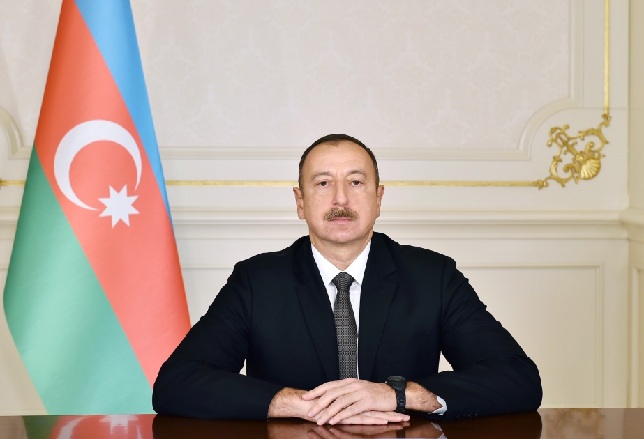 إلهام علييف يهنئ الشعب الأذربيجاني بمناسبة يوم تضامن أذربيجانيي العالم ورأس السنة الجديدة