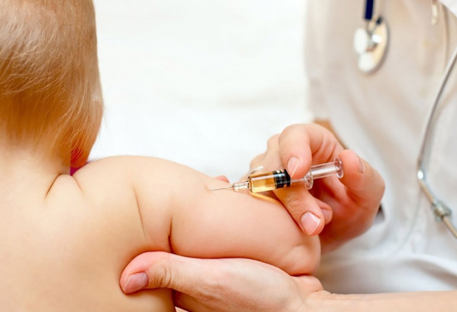 В соответствии с плановыми прививками обеспечивается защита детей от 11 инфекционных заболеваний