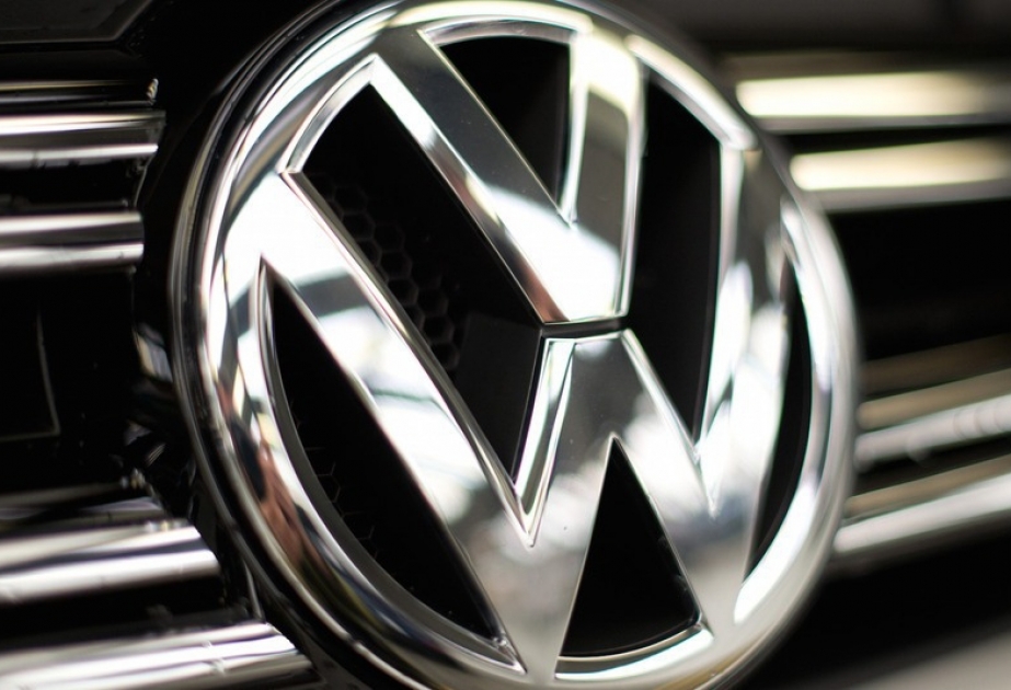FBI arrests top Volkswagen executive in emissions scandal