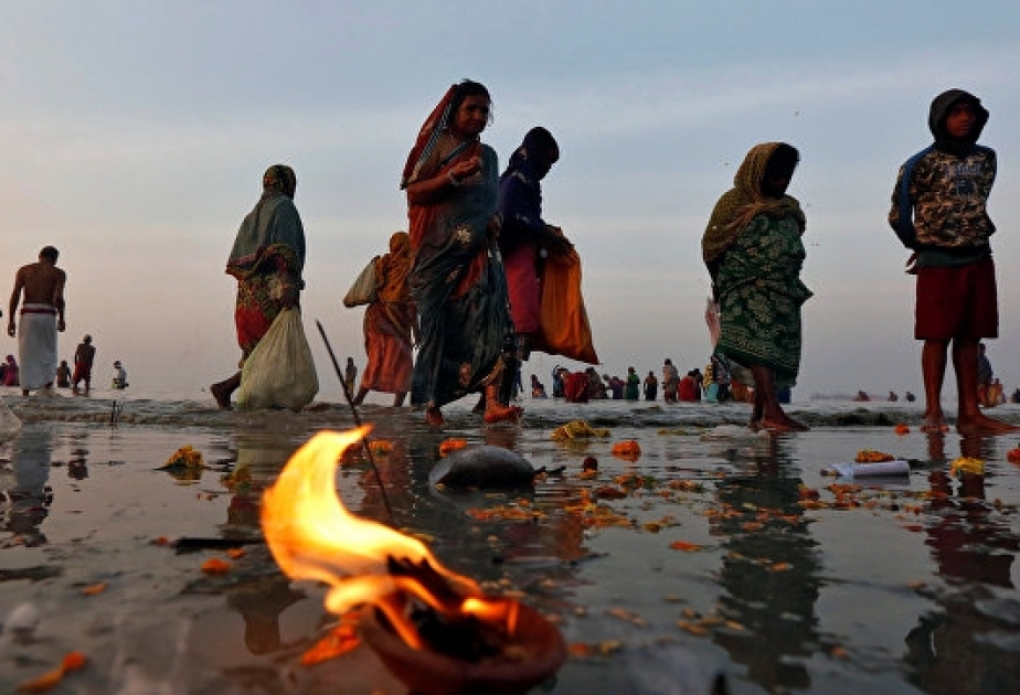 Hindistanda qayığın batması nəticəsində ölənlərin sayı 26-ya çatıb