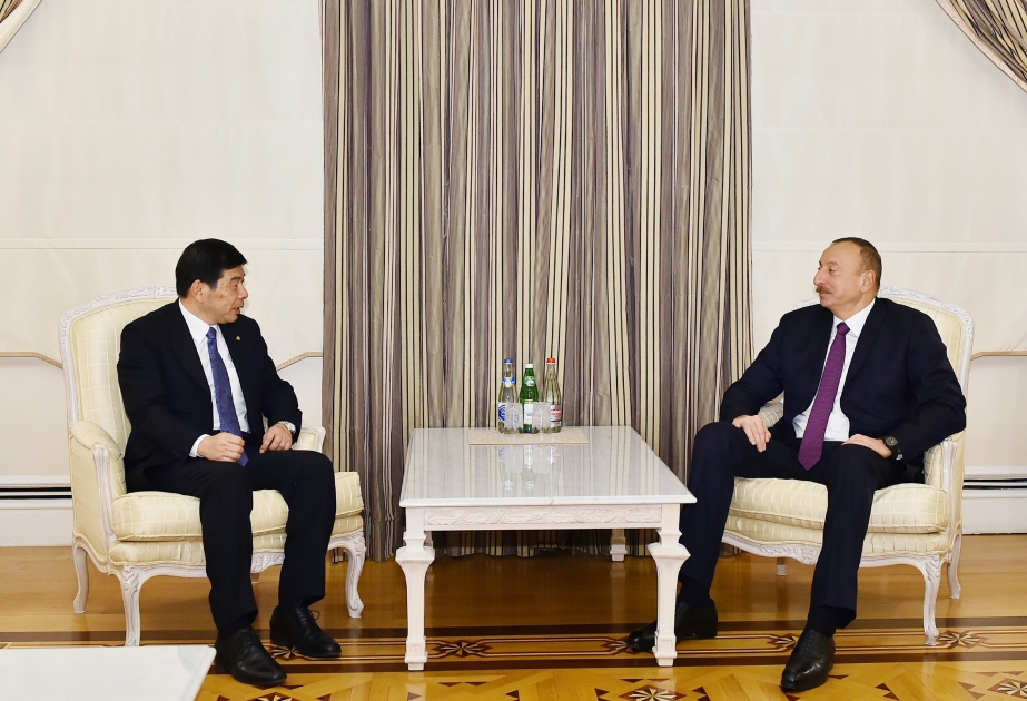 Aserbaidschans Präsident Ilham Aliyev empfängt Generalsekretär der Weltzollorganisation VIDEO