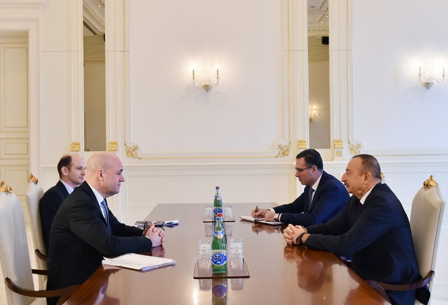 Президент Ильхам Алиев принял председателя правления Инициативы прозрачности добывающих отраслей ОБНОВЛЕНО ВИДЕО