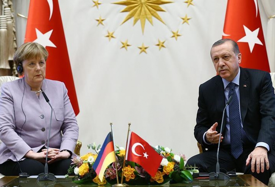 Bundeskanzlerin zu Arbeitsbesuch in Ankara