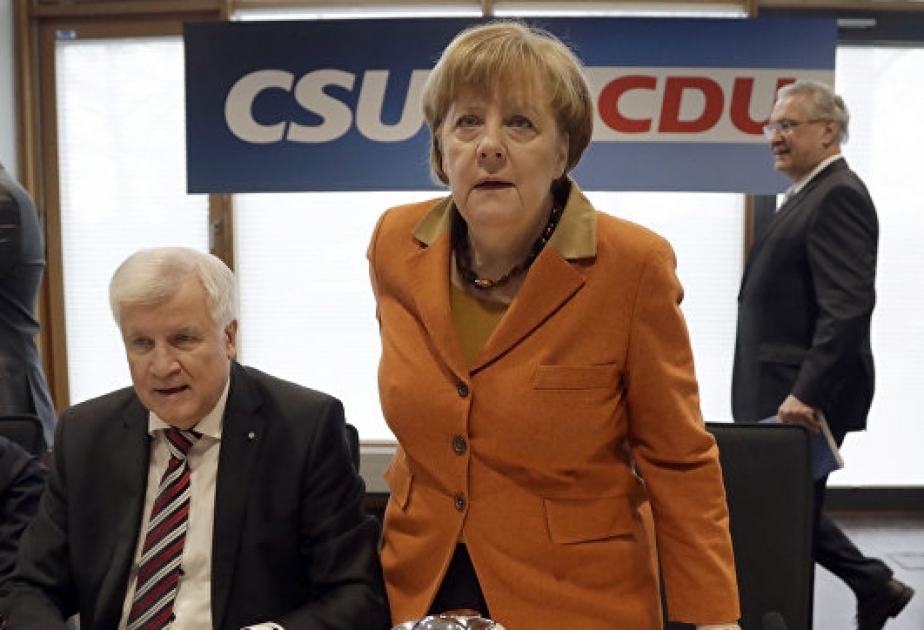 Angela Merkel Almaniya kansleri postuna rəsmən namizəd olub