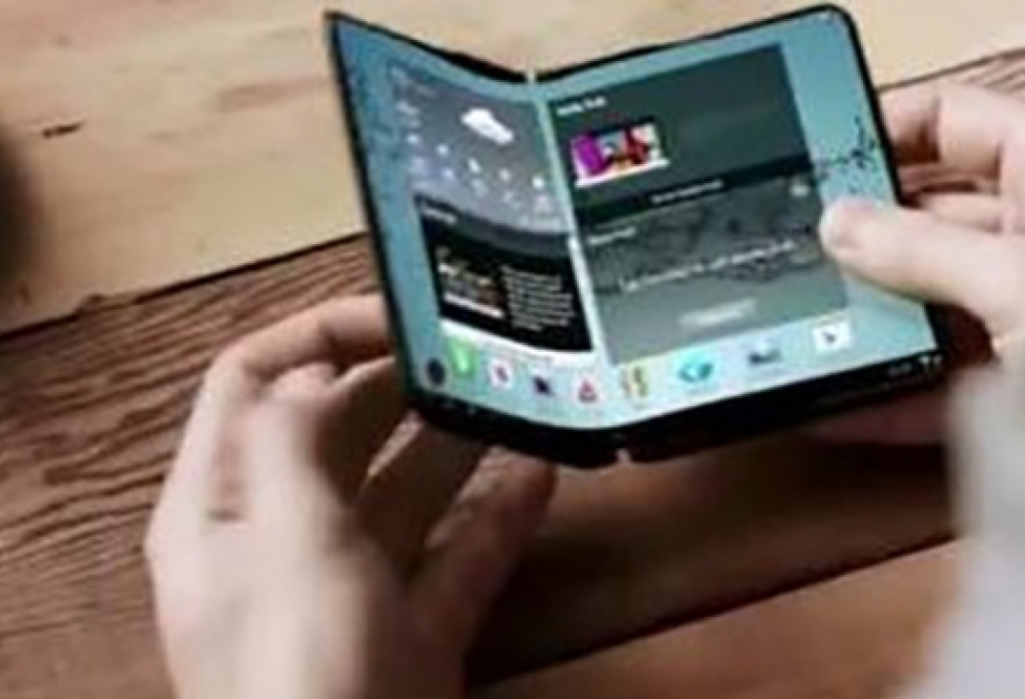 “Samsung” qatlanan smartfon hazırlayır
