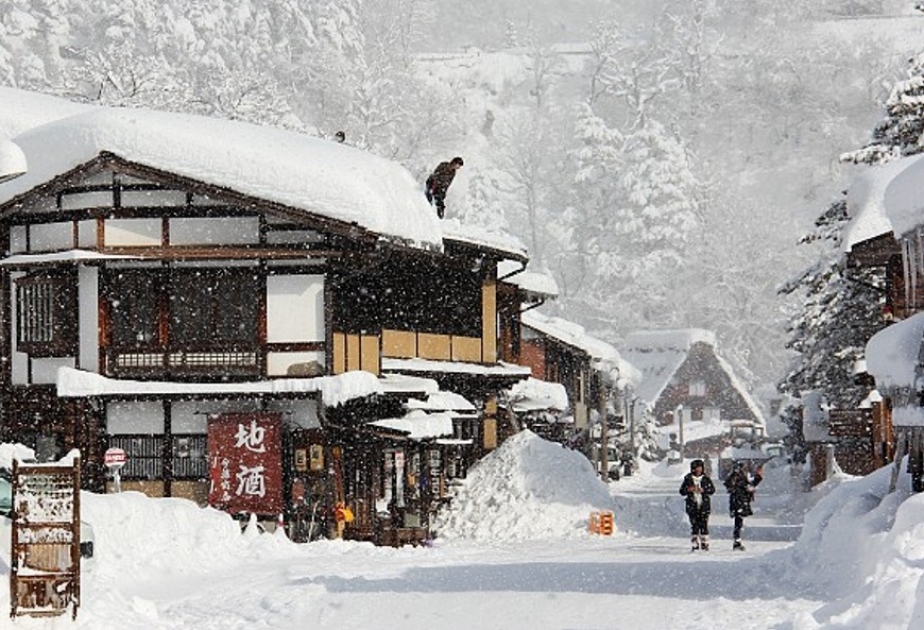 Heavy snow cuts power, disrupts transport along Sea of Japan coast