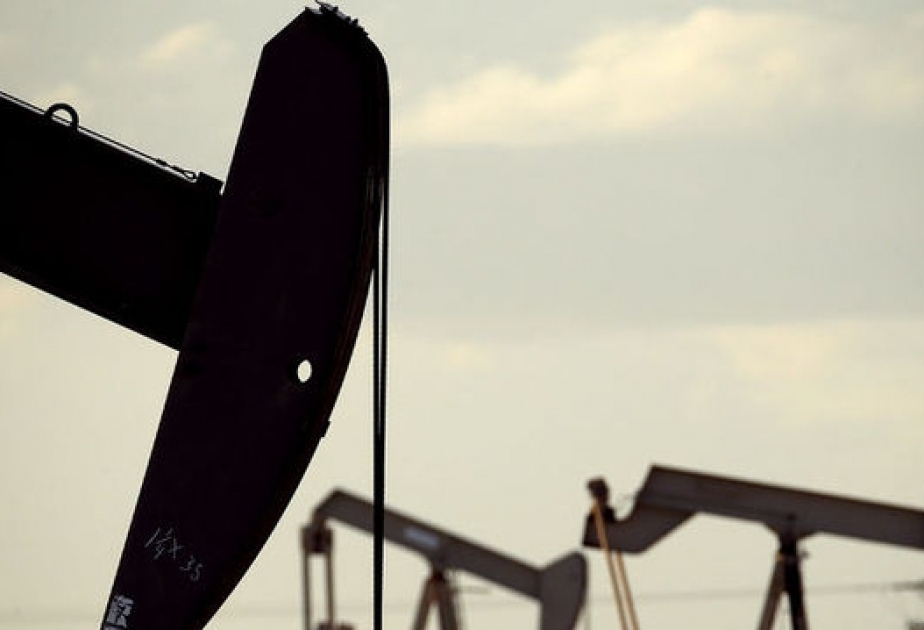 توجيه حوالي 751.5 مليون مانات إلى قطاع النفط خلال يناير