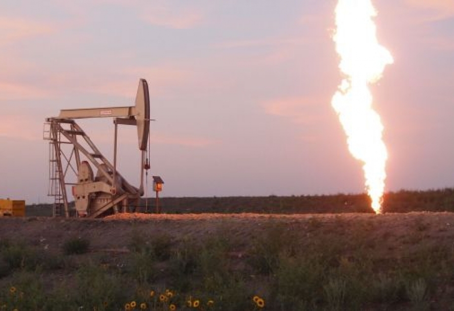 ارتفاع وتراجع استخراج الغاز الطبيعي والنفط في أذربيجان خلال يناير