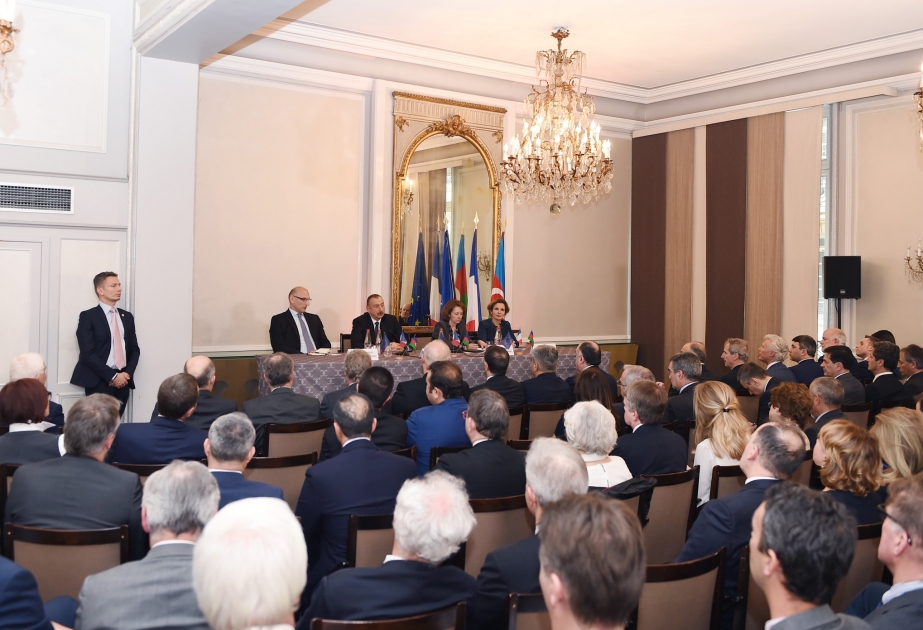 伊利哈姆·阿利耶夫总统会见法国企业家联合会商务委员会成员