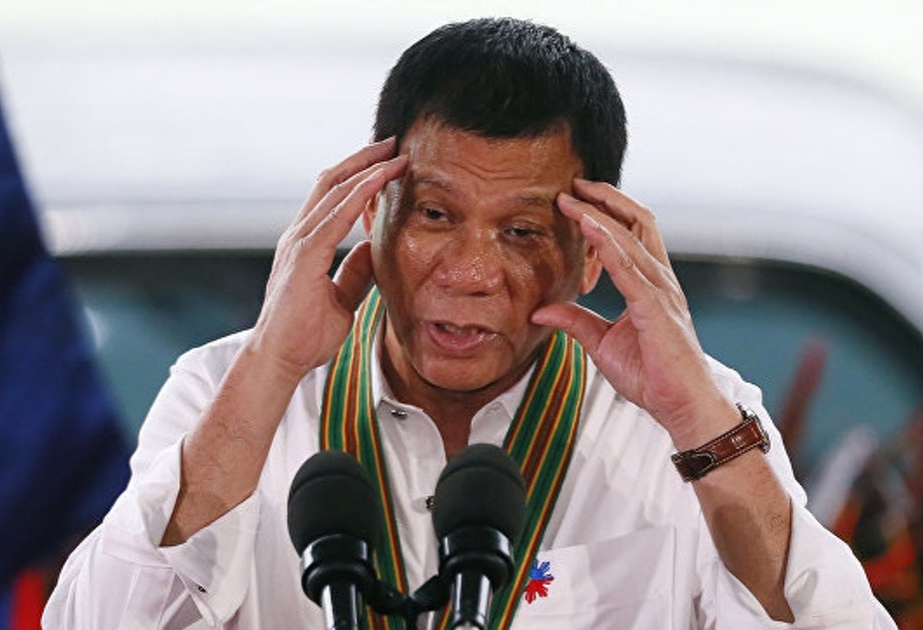 Filippində prezidentin impiçmenti tələb olunub