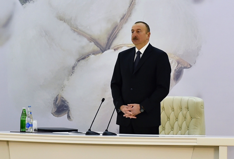 الرئيس علييف: المواطنون يهتمون بزراعة القطن في أذربيجان
