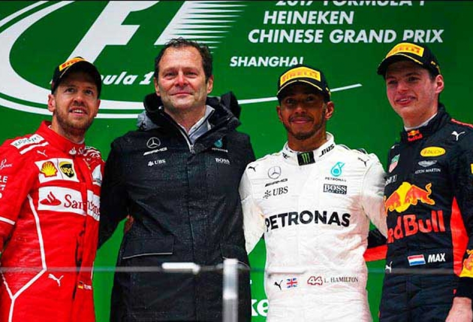 Formula-1: “Mercedes” komandasının pilotu Luis Hamilton Çin Qran-Prisinin qalibi olub