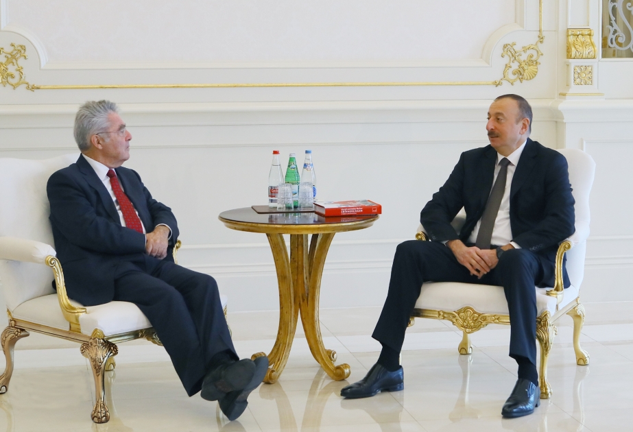 伊利哈姆·阿利耶夫总统接见奥地利前任总统海因茨·菲舍尔