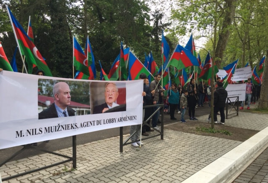 Azerbaijani diaspora members hold protest rally outside PACE building in Strasbourg VIDEO