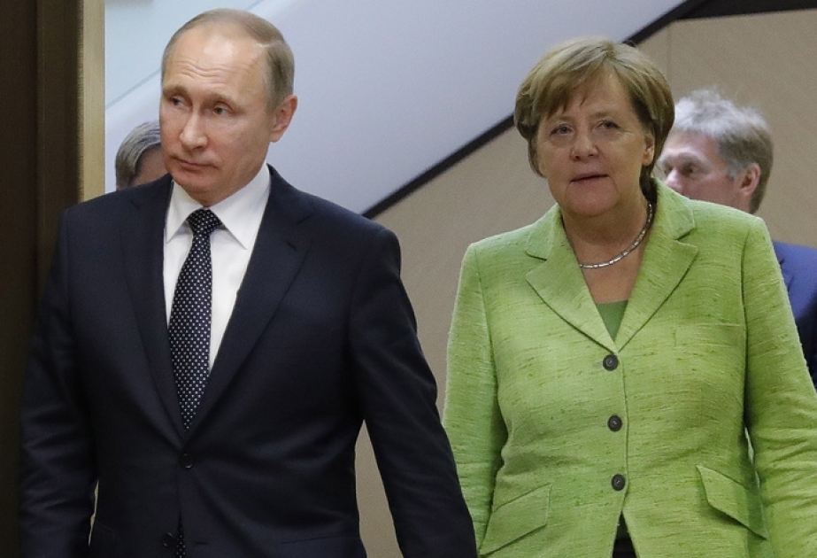Merkel-Putin talks kick off in Sochi