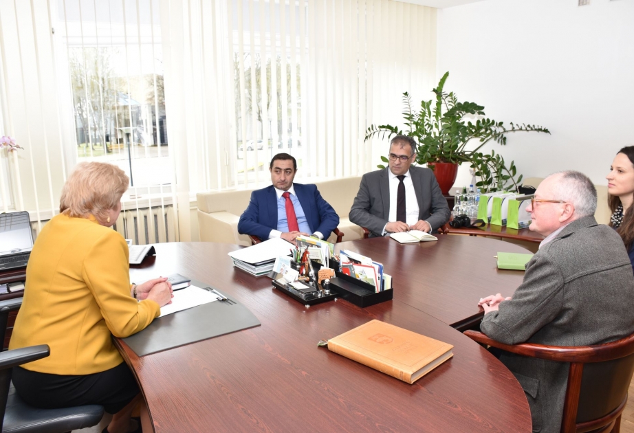 Aserbaidschans Botschafter in Litauen zu Besuch in Birštonas