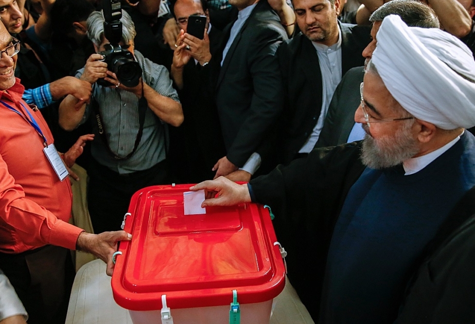 İran xalqı prezidentini seçir