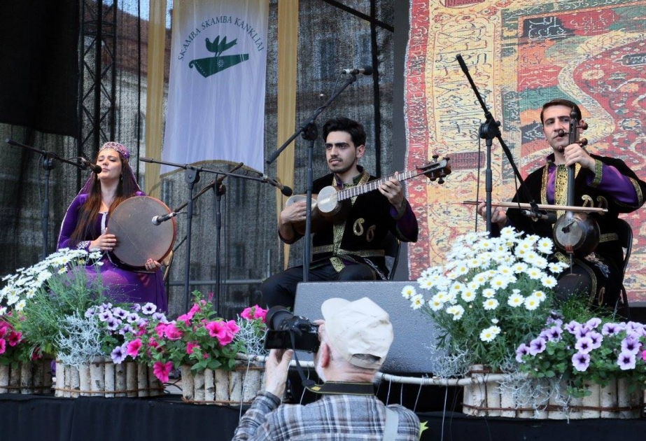 Азербайджанские музыканты приняли участие в литовском фольклорном музыкальном фестивале «Skamba skamba kankliai»