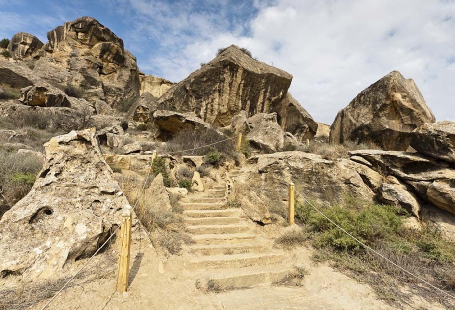 Son beş ayda Qobustan Milli Tarix-Bədii Qoruğunu 40 minədək turist ziyarət edib