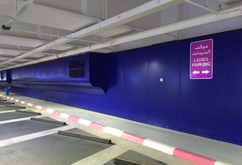 Cпециальные парковочные места для женщин в Абу-Даби