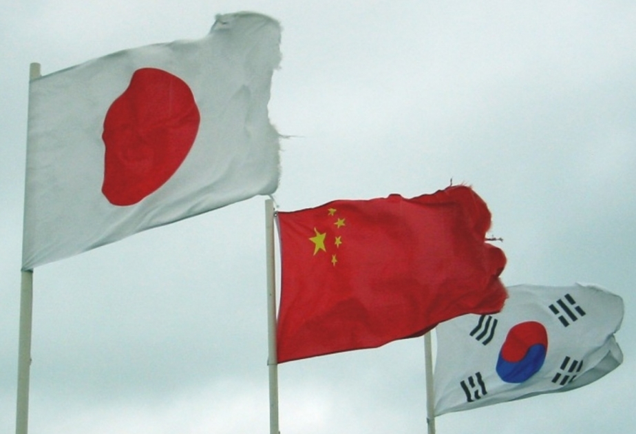 Yaponiya Çin və Cənubi Koreyaya üçtərəfli sammit keçirməyi təklif edib