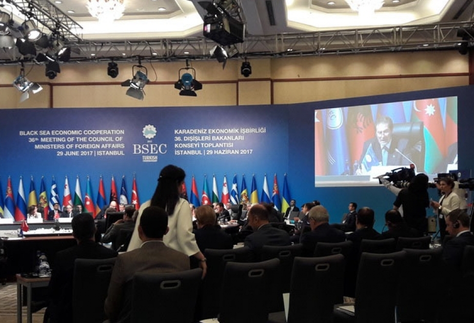 В Стамбуле проходит 36-е заседание совета министров иностранных дел ОЧЭС