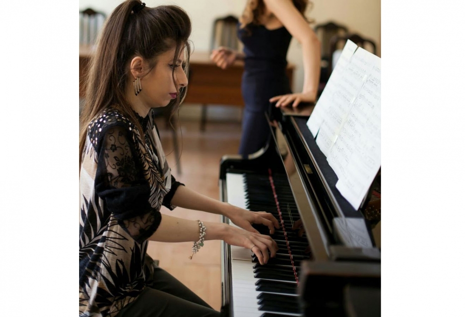 Musiqili Teatrın pianoçusu beynəlxalq müsabiqədə ikinci olub