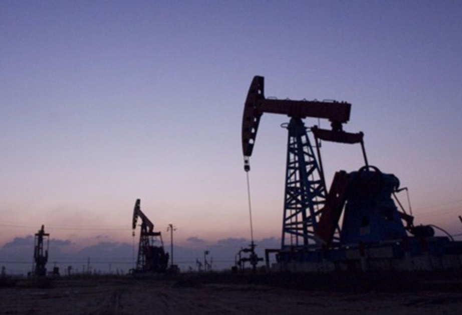 Dünyanın neft ehtiyatları bu ilin birinci yarısında 100 milyon barrel azalıb