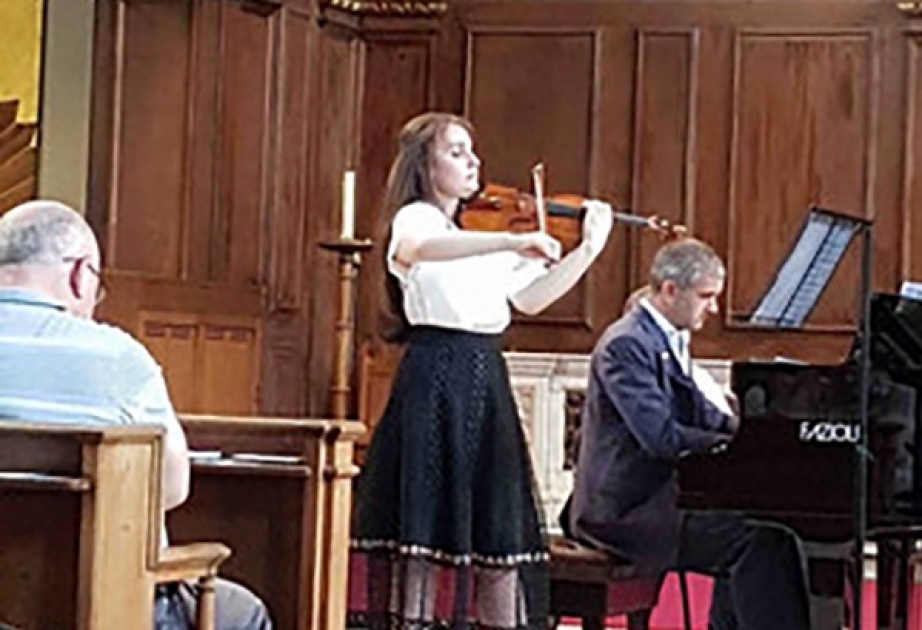 阿塞拜疆小提琴家在伦敦举办音乐会