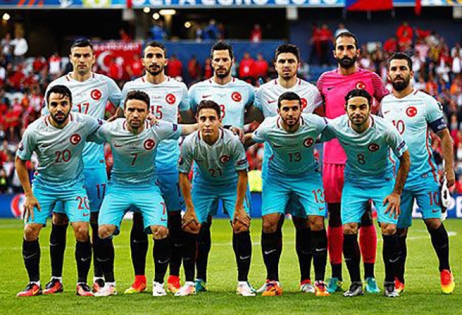 Turan, Belozoglu back in Turkish football squad