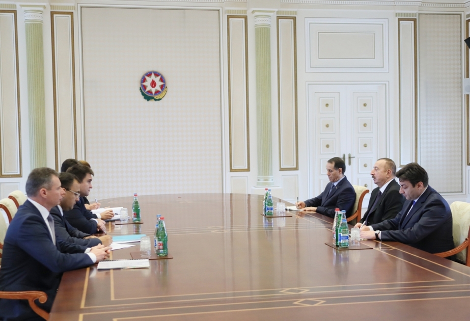 الرئيس علييف يستقبل وزير الخارجية الأوكراني مع الوفد المرافق له