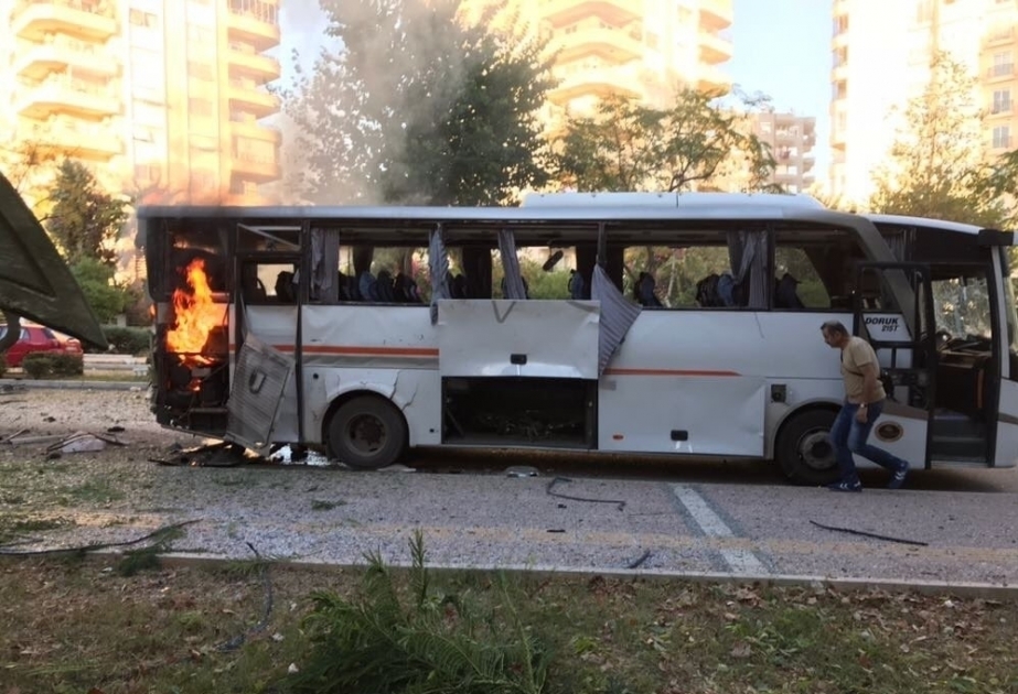 Mersin: Bombenanschlag auf Polizeibus