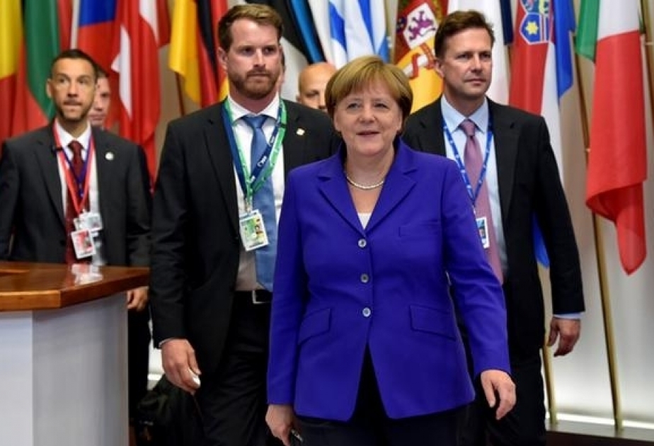 Merkel Avropa İttifaqının sammitinə yola düşür