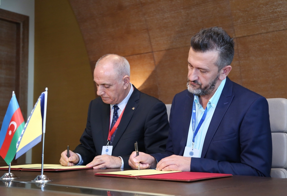 Подписан Меморандум о взаимопонимании между новостными агентствами АЗЕРТАДЖ и FENA ВИДЕО