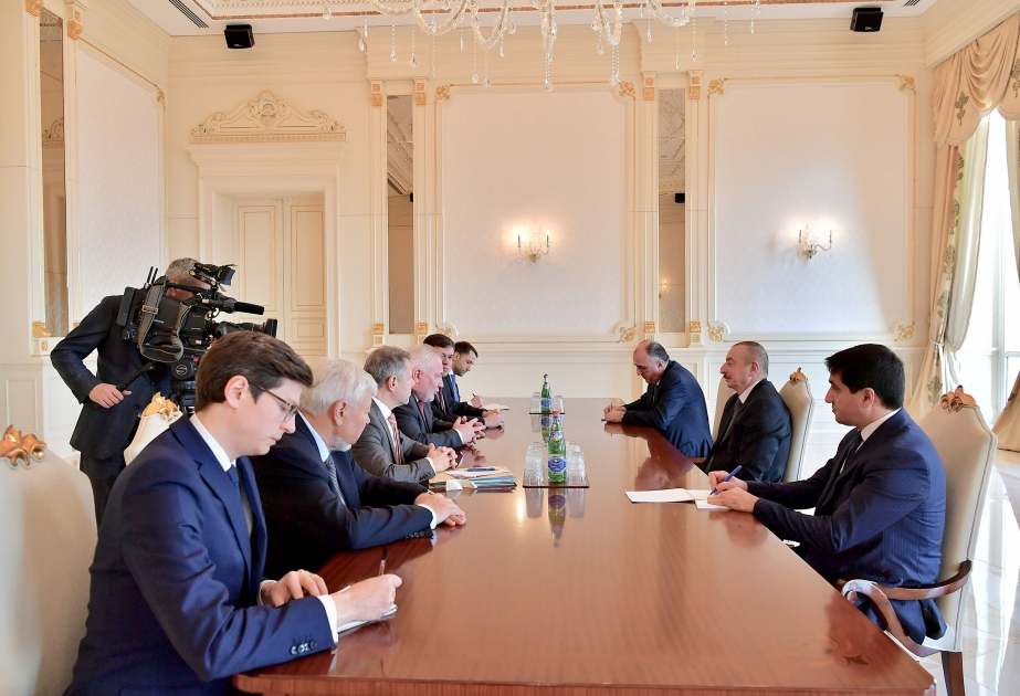 Ko-Vorsitzenden der OSZE Minsk-Gruppe von Staatspräsident Ilham Aliyev zum Gespräch empfangen VIDEO