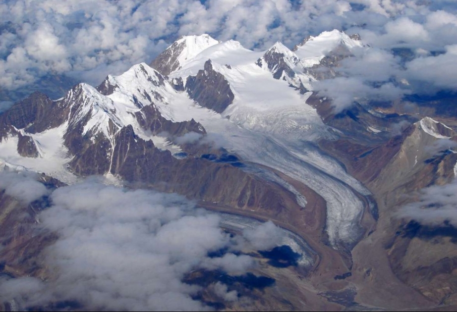 В ледниках Гималаев обнаружены опасные пестициды