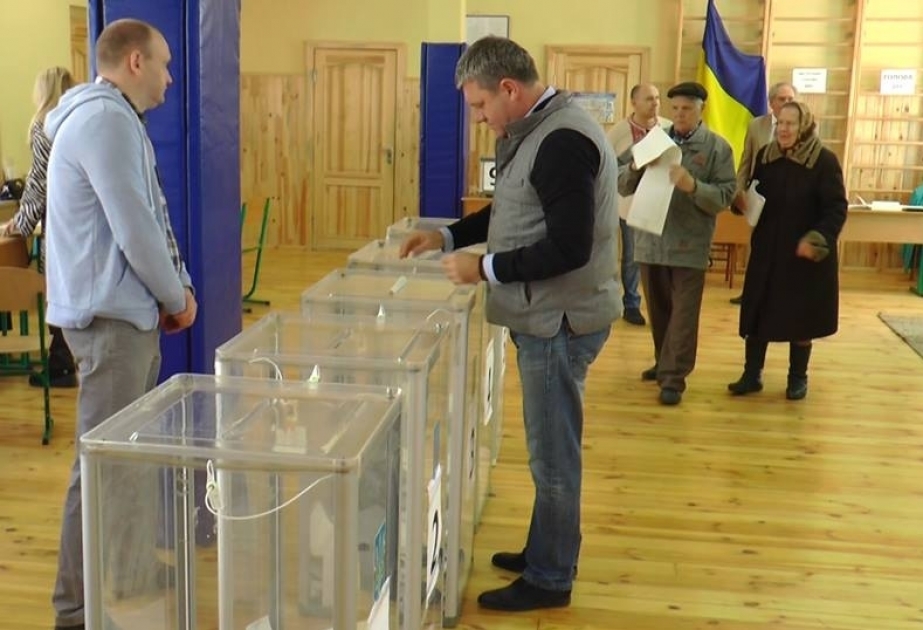 Ukrainians vote in second round of presidential elections
