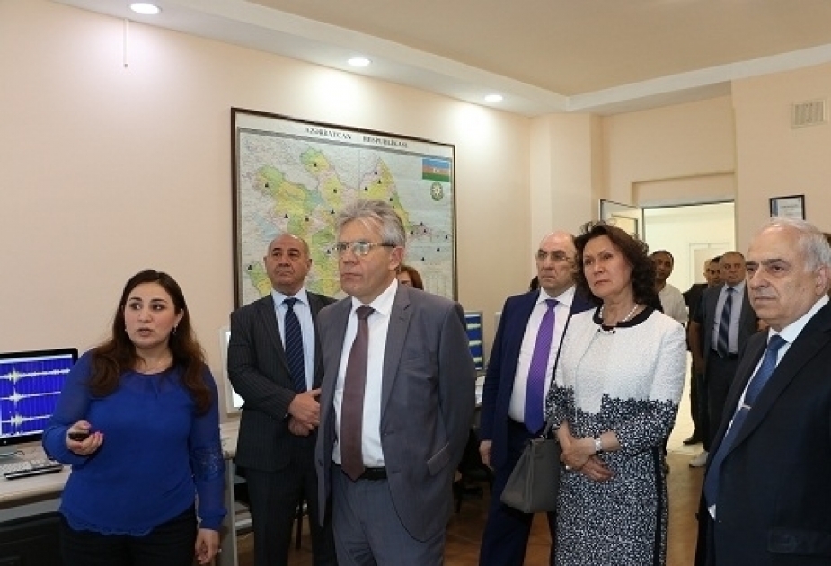 Präsident der Russischen Akademie der Wissenschaften besucht seismologischen Dienst