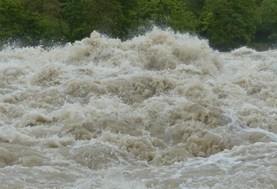 В результате интенсивных дождей в реке Геранчай наблюдалось кратковременное половодье