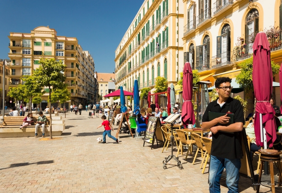 İspaniyada yay turizm mövsümündə 1,4 milyon iş yeri yaradılıb