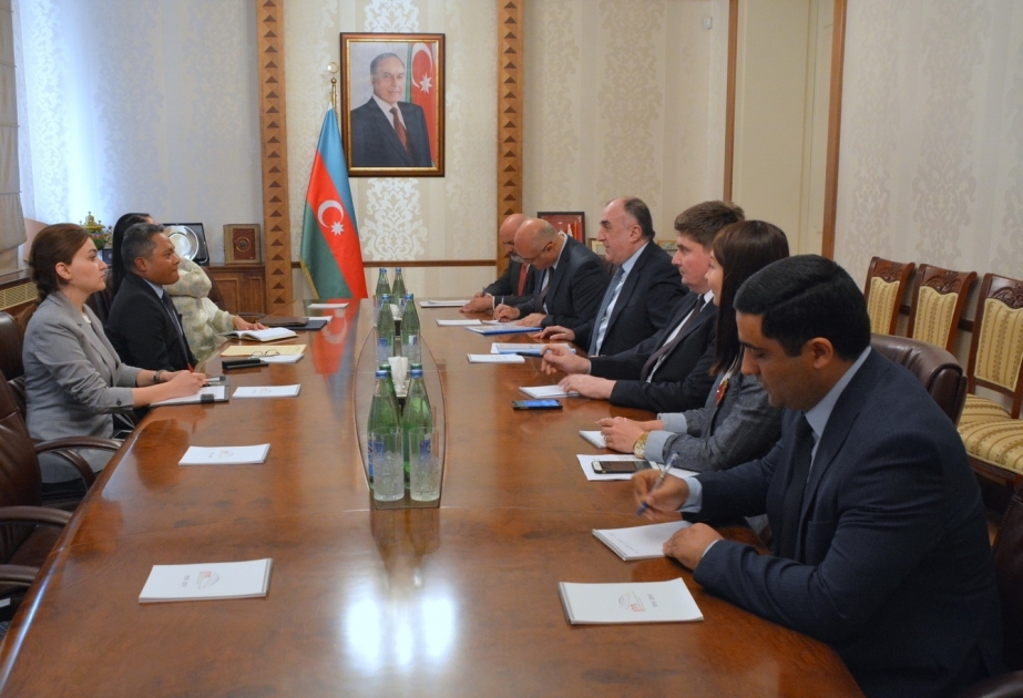 Le chef de la diplomatie azerbaïdjanaise reçoit la copie figurée des lettres de créance de l’ambassadeur de Malaisie