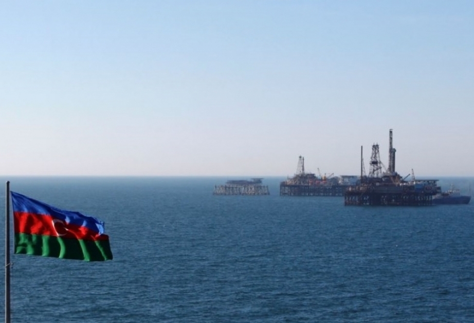 Azerbaijani oil sells for $62.04